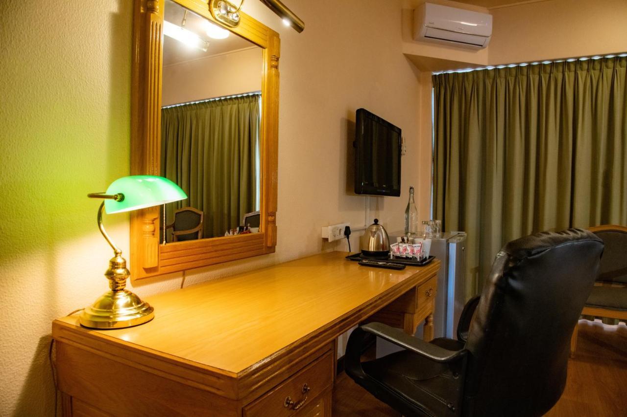 Bon Hotel Bloemfontein Central Экстерьер фото