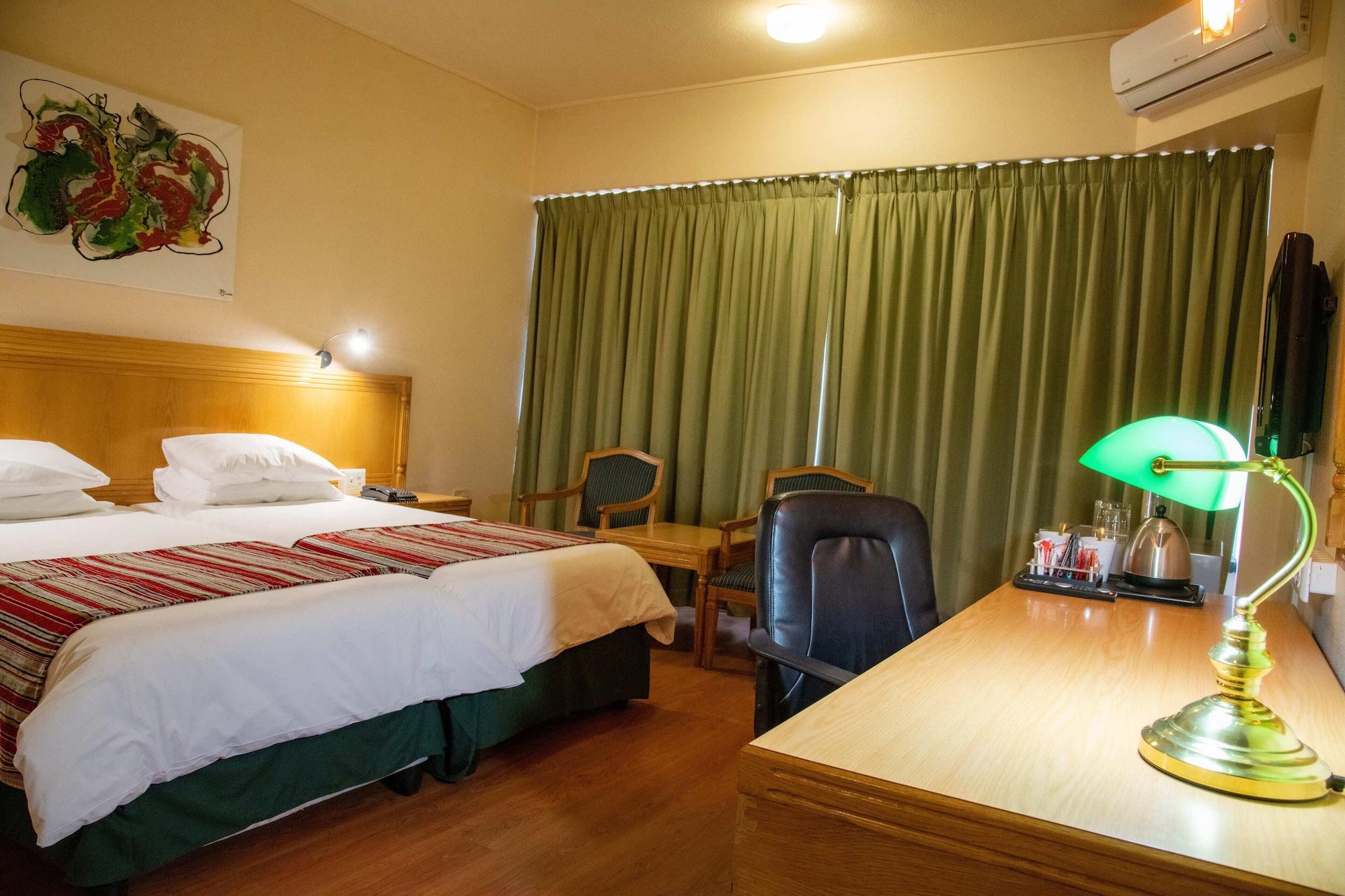 Bon Hotel Bloemfontein Central Экстерьер фото