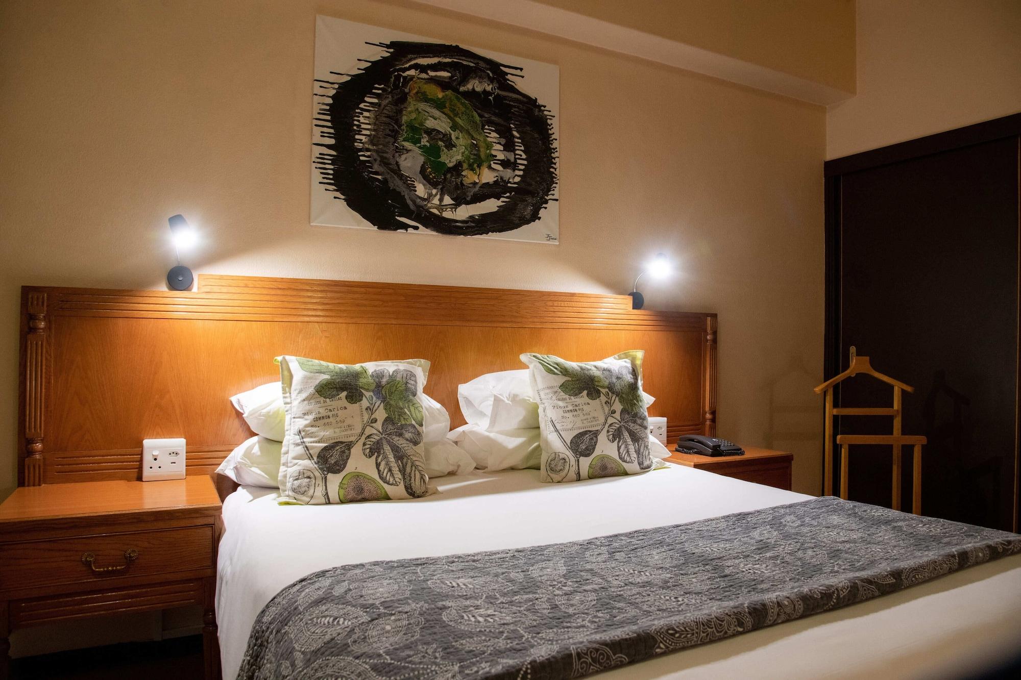 Bon Hotel Bloemfontein Central Экстерьер фото