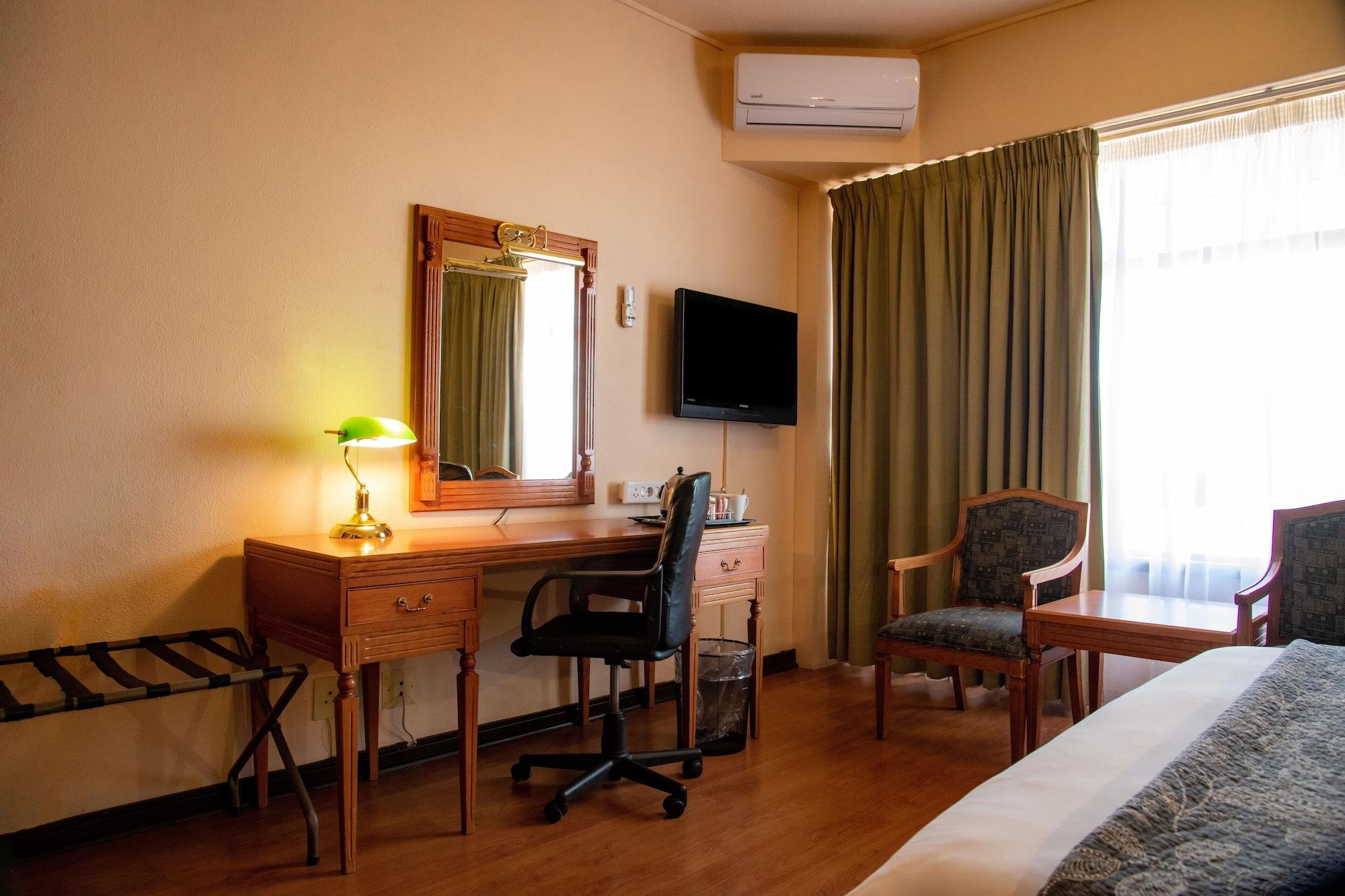 Bon Hotel Bloemfontein Central Экстерьер фото