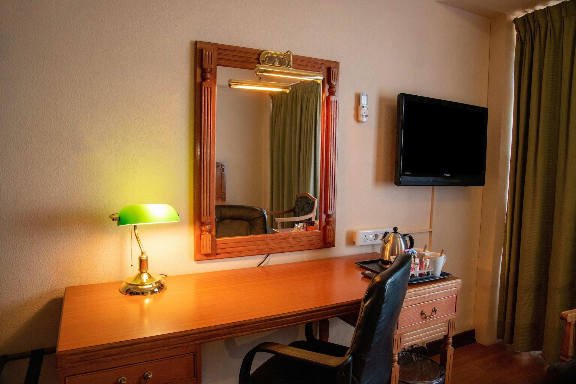 Bon Hotel Bloemfontein Central Экстерьер фото