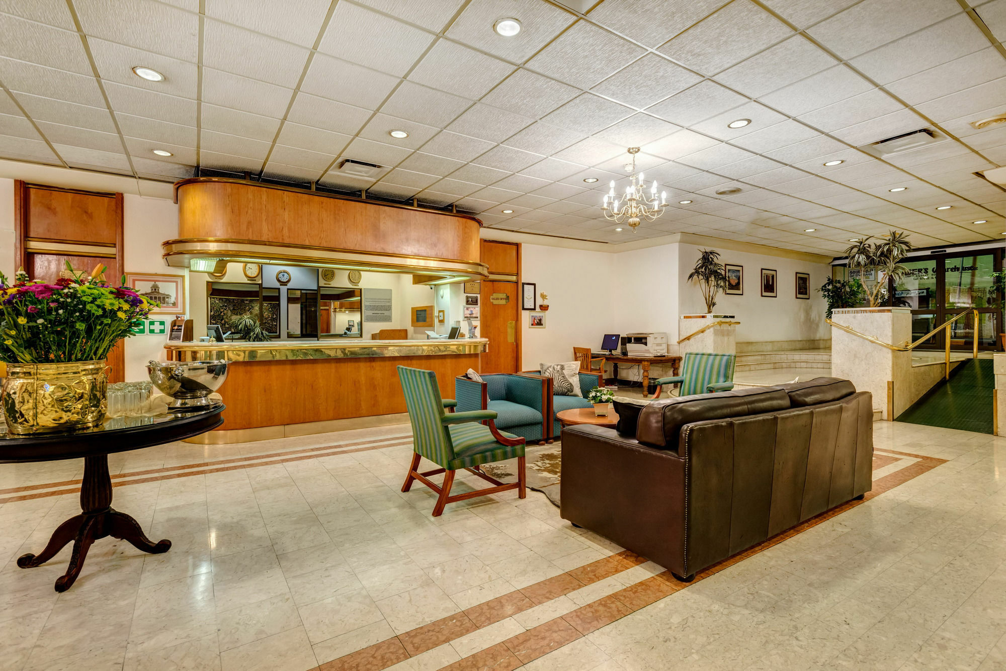 Bon Hotel Bloemfontein Central Экстерьер фото